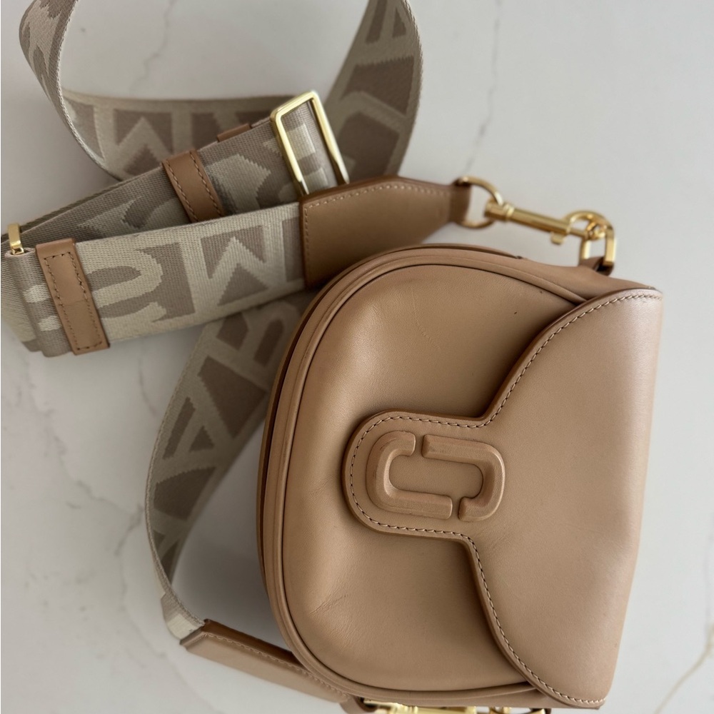 Marc Jacobs Beige Crossbody Bag with Logo Strap